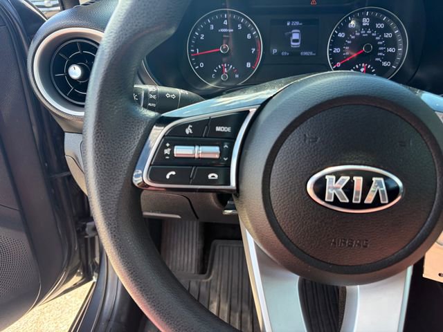 Used 2020 Kia Forte LXS FWD image 2