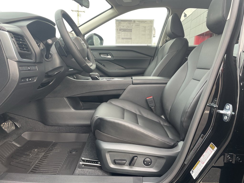 New 2026 Nissan Rogue SV image 10