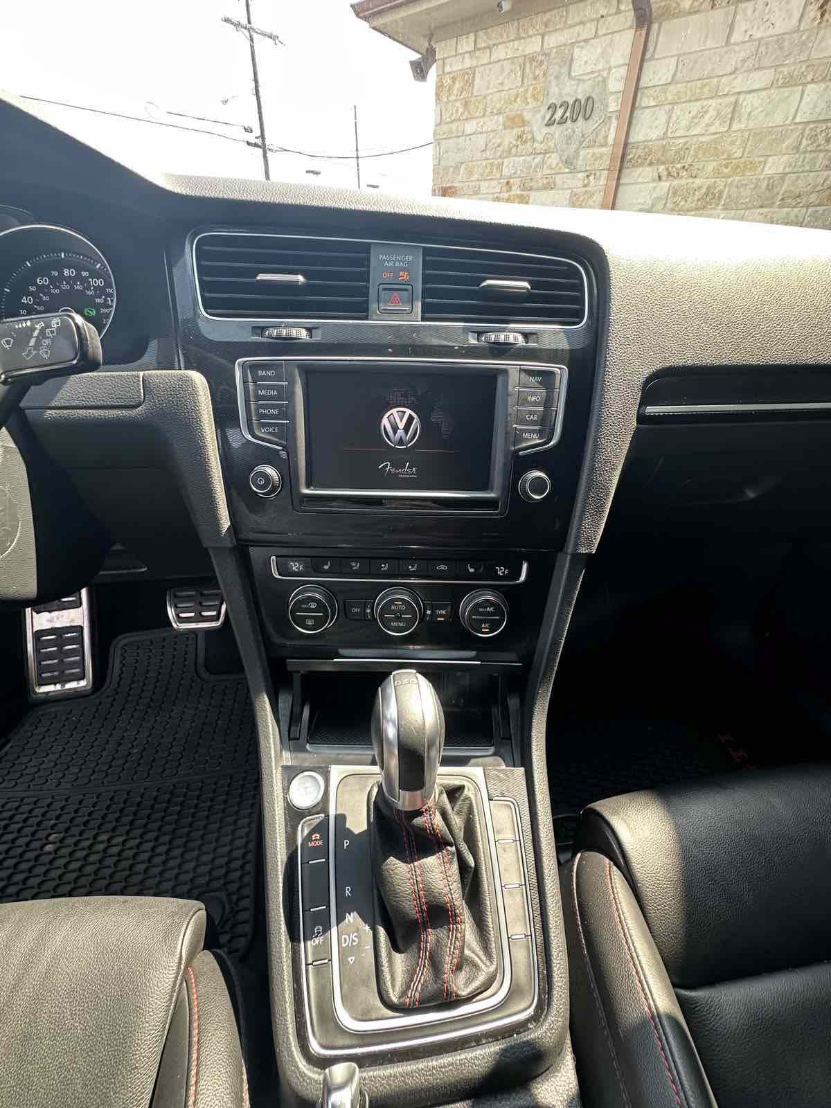 Used 2017 Volkswagen GTI Autobahn FWD image 11