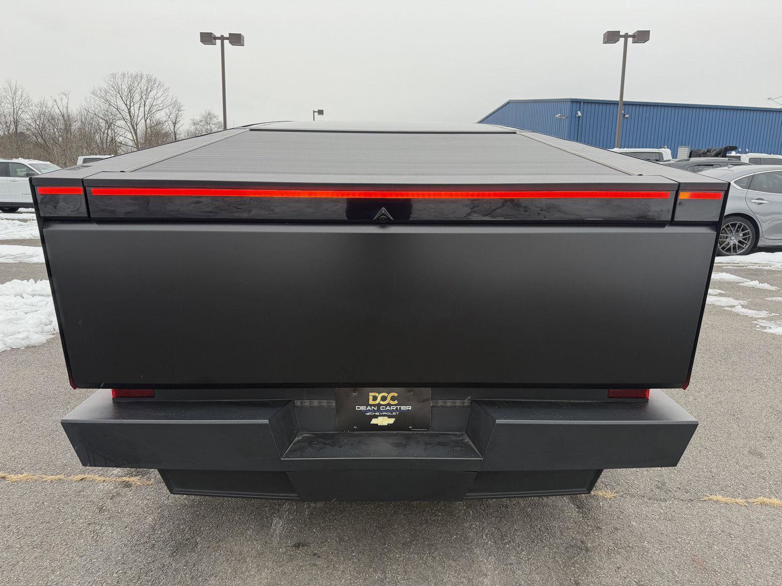 Used 2024 Tesla Cybertruck AWD Crew Cab image 6