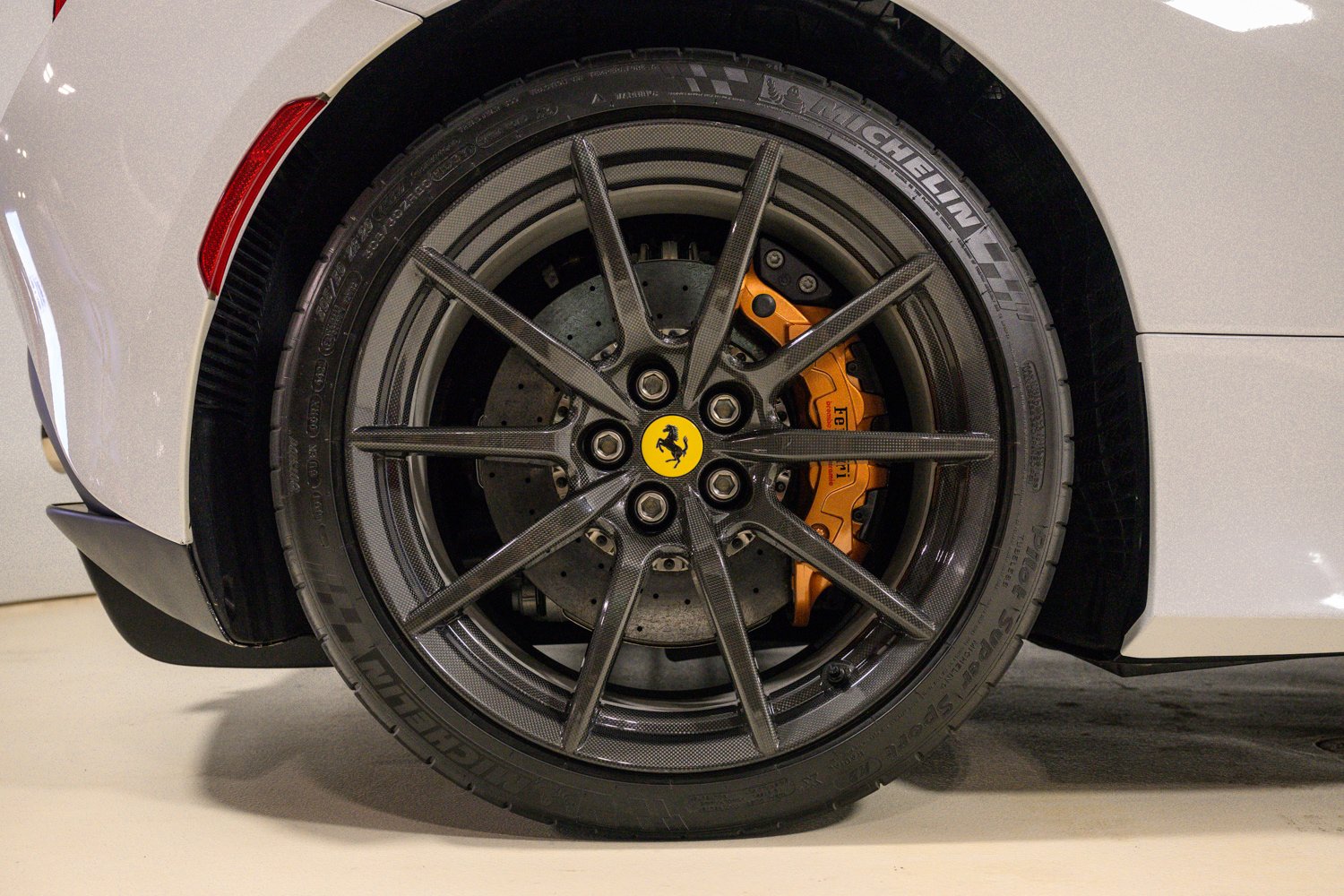 Certified 2023 Ferrari F8 Tributo RWD image 22