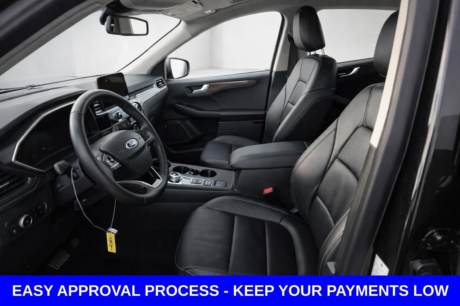 Used 2020 Ford Escape Titanium w/ Titanium Premium Package 2.0 FWD image 11