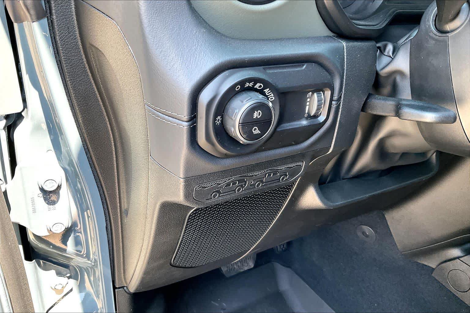 New 2026 Jeep Gladiator Mojave AWD/4WD image 18