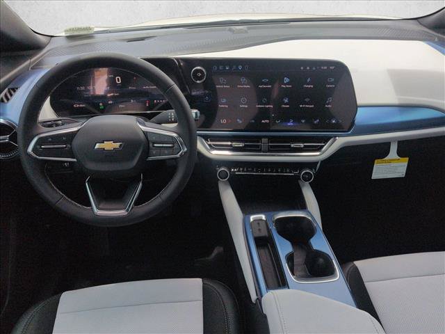 Certified 2026 Chevrolet Equinox EV LT FWD image 25