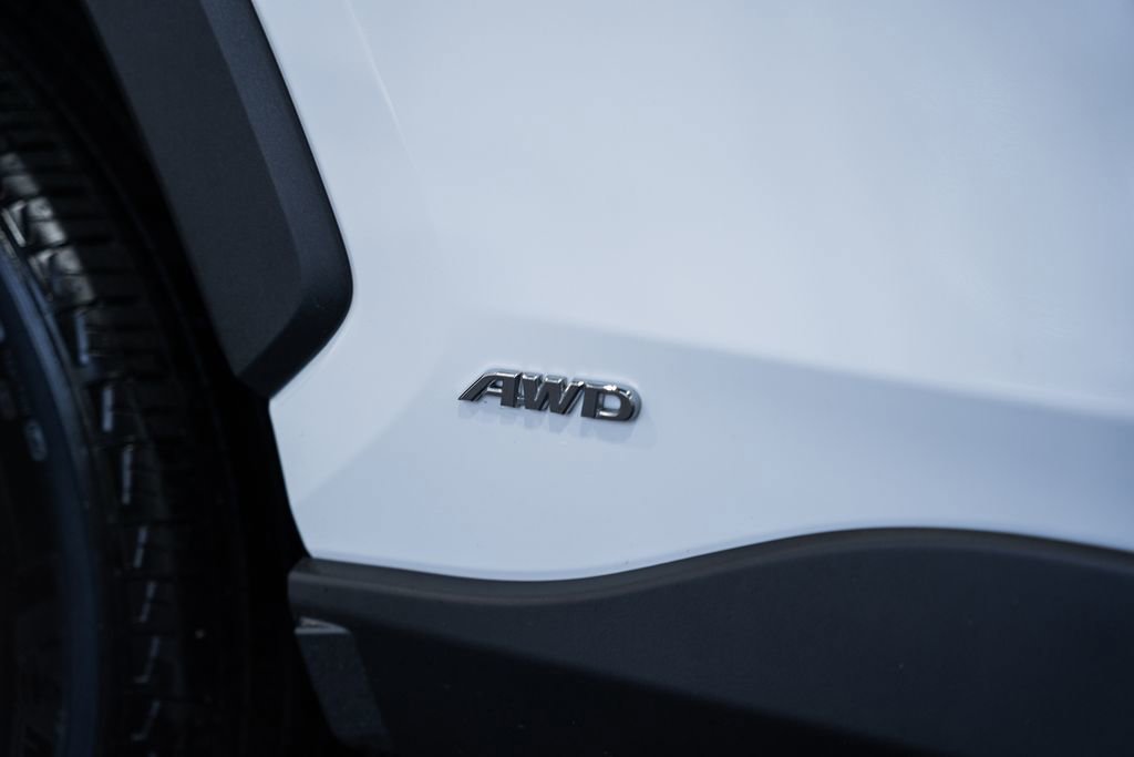 Used 2025 Toyota RAV4 XLE image 14