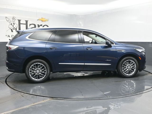 Used 2023 Buick Enclave Avenir w/ Avenir Technology Package FWD image 40