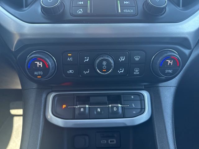 Used 2023 GMC Acadia SLT image 36