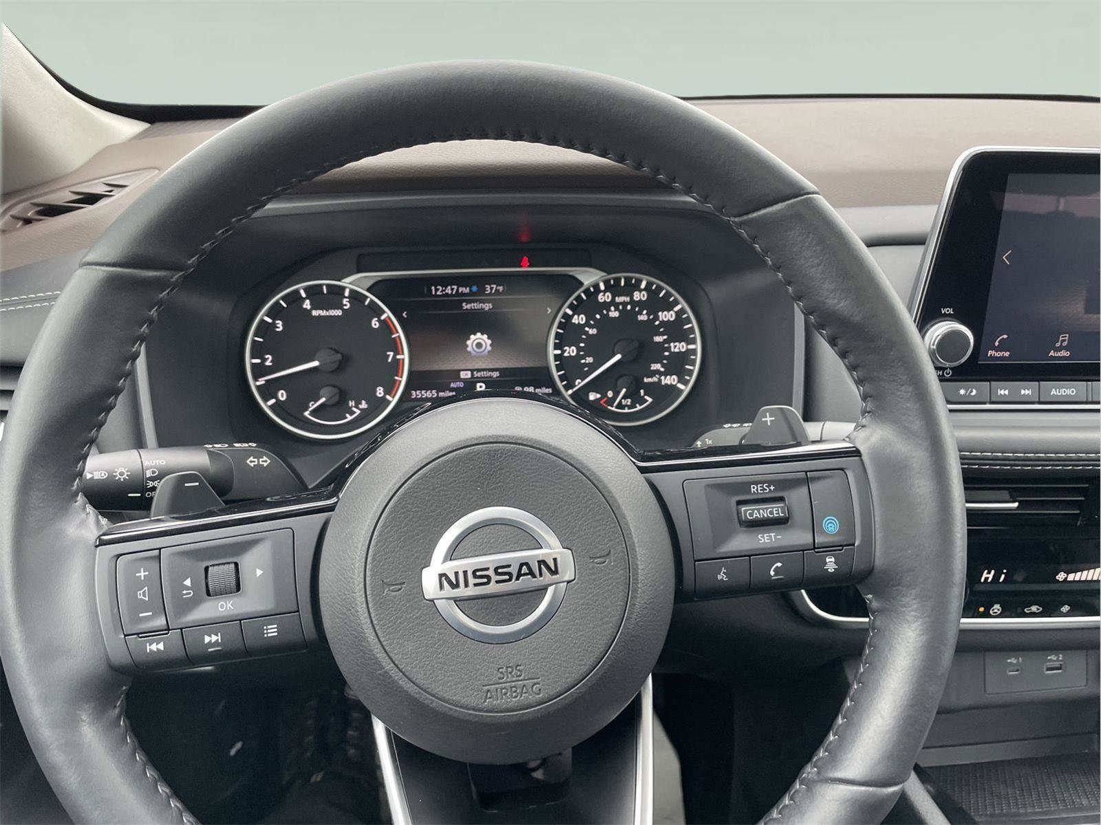 Used 2021 Nissan Rogue SV w/ Premium Package image 27