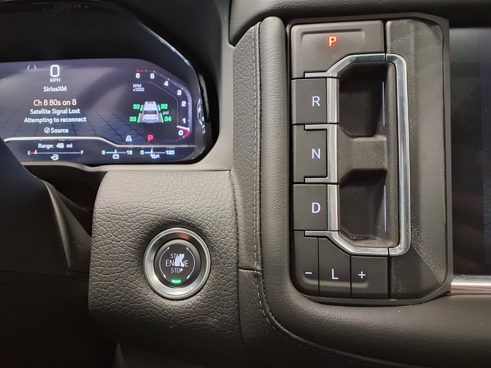 Used 2024 GMC Yukon Denali RWD image 28