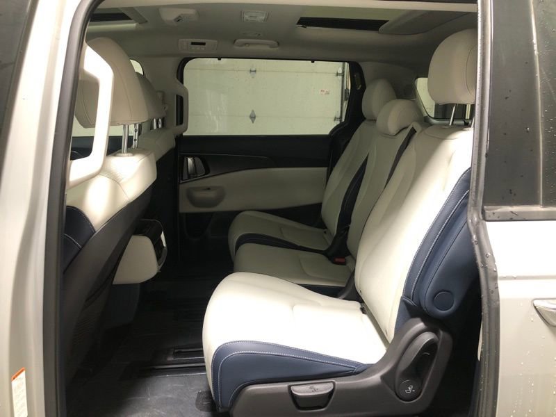 New 2026 Kia Carnival SX Prestige image 17