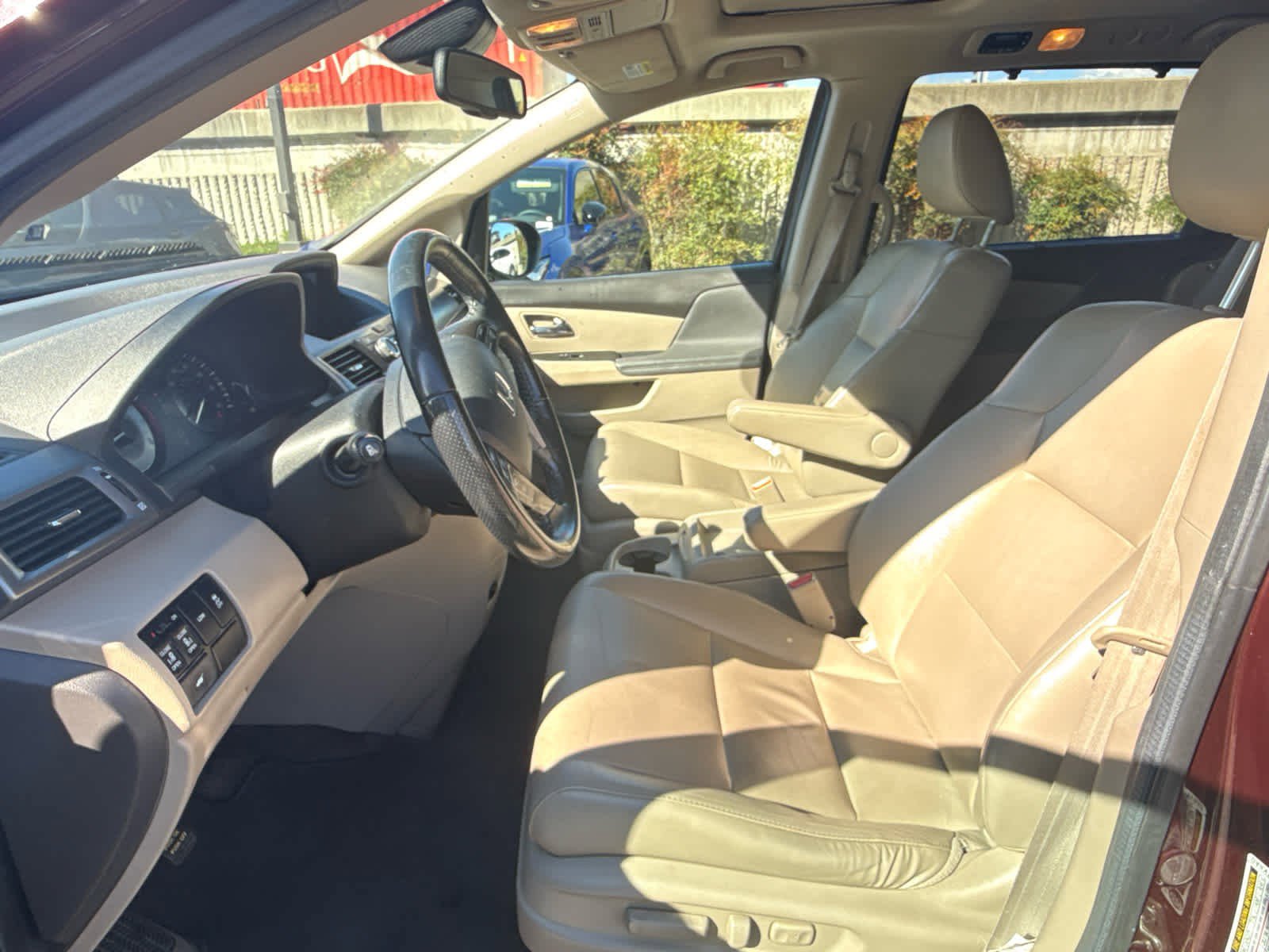 Used 2014 Honda Odyssey EX-L image 24