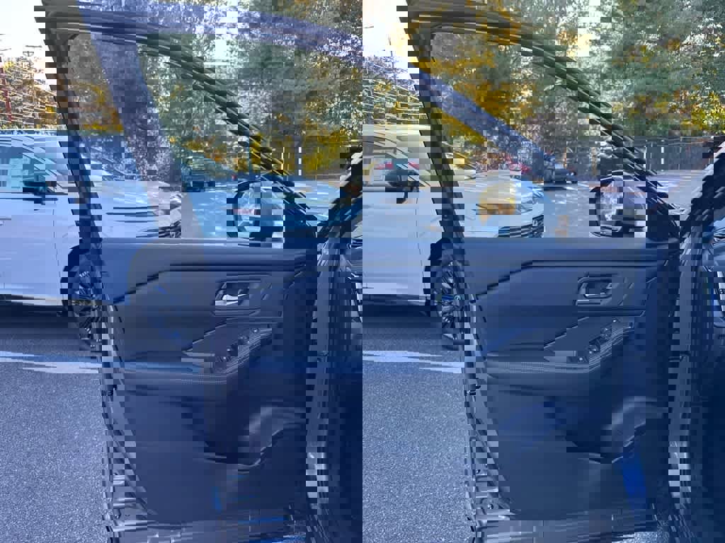 New 2026 Nissan Rogue SV image 9