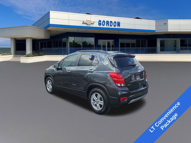 Used 2018 Chevrolet Trax LT w/ LT Convenience Package FWD image 3