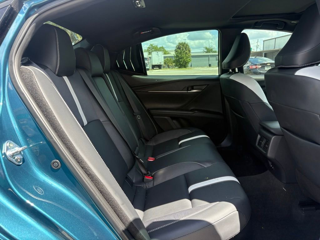 Used 2025 Toyota Camry SE w/ Multimedia Upgrade Package image 14