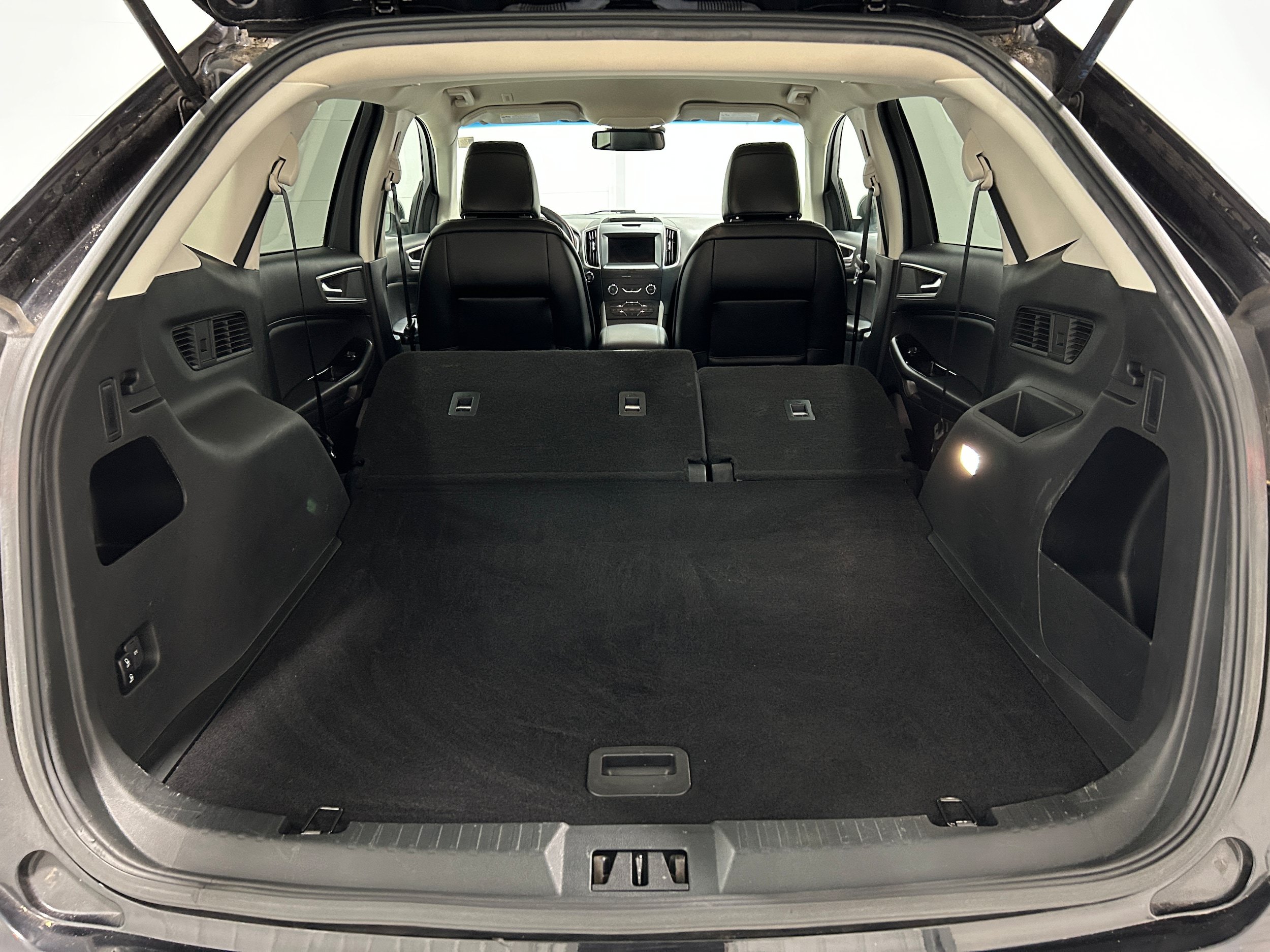Used 2020 Ford Edge SEL w/ Cold Weather Package AWD/4WD image 33
