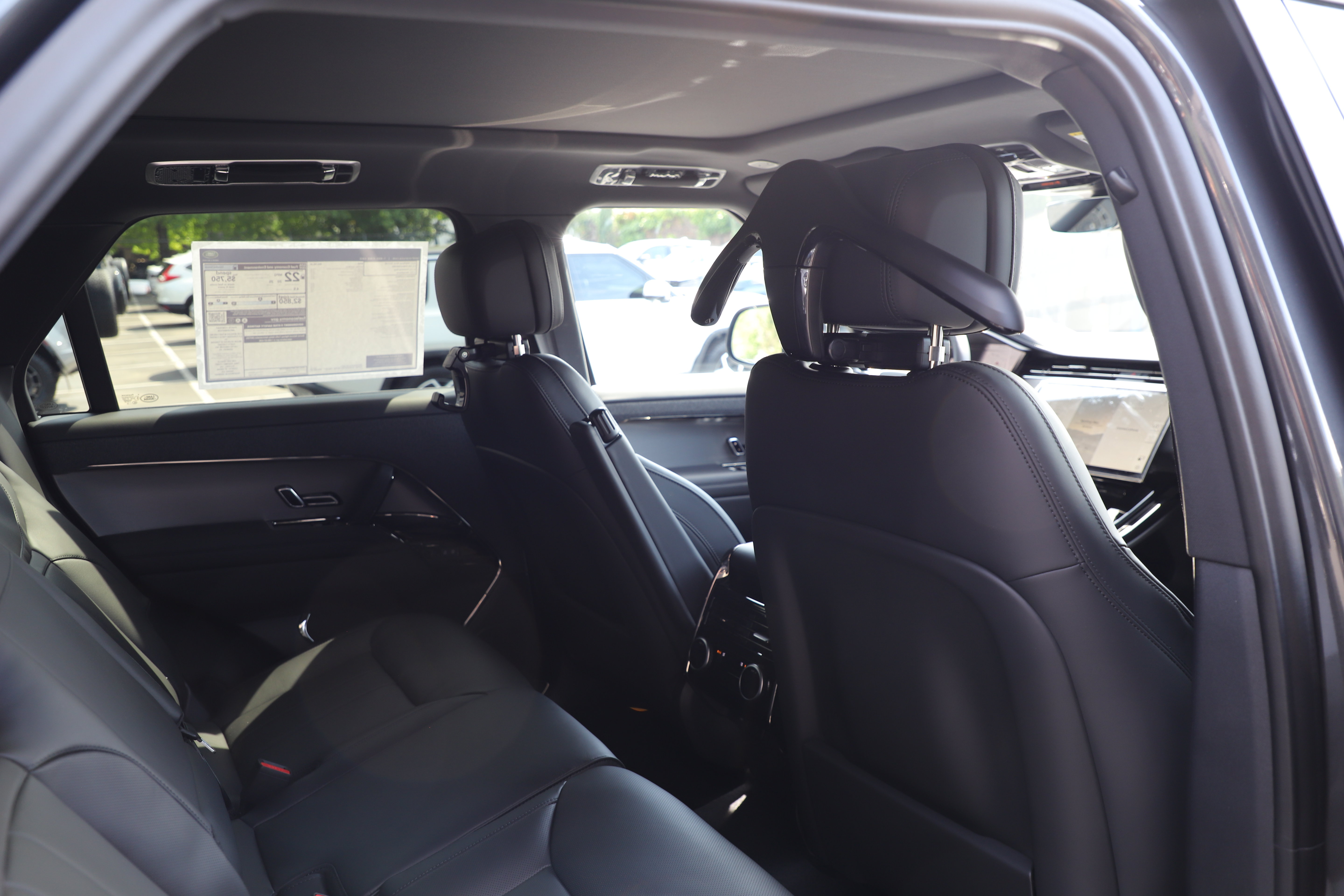 New 2026 Land Rover Range Rover Sport SE AWD/4WD image 15