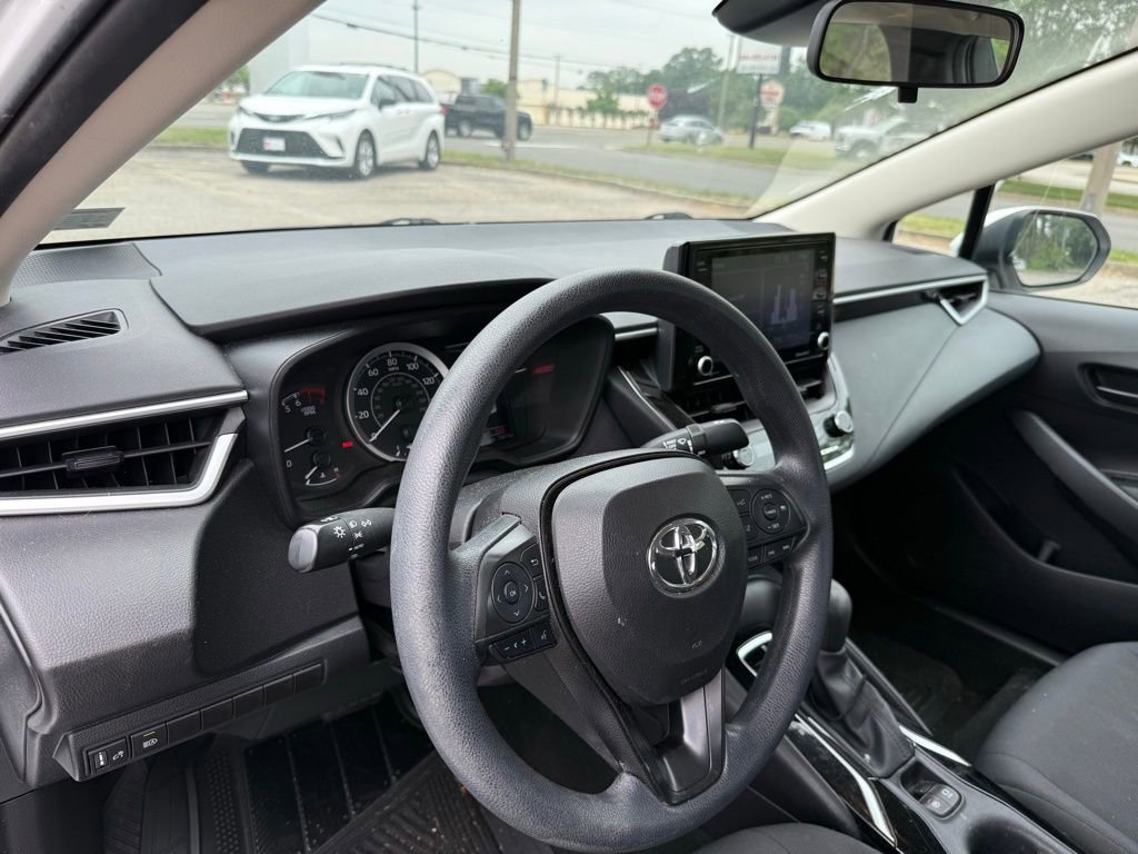 Certified 2022 Toyota Corolla LE FWD image 10