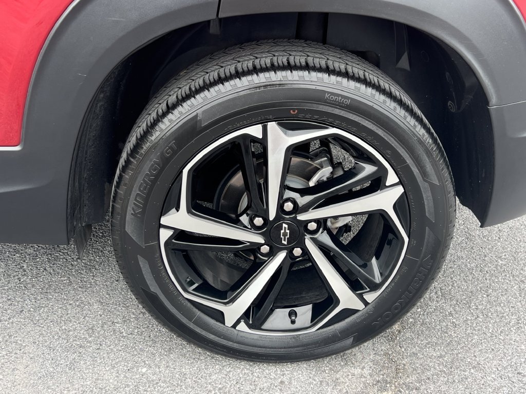 Used 2023 Chevrolet TrailBlazer RS w/ Convenience Package AWD/4WD image 15