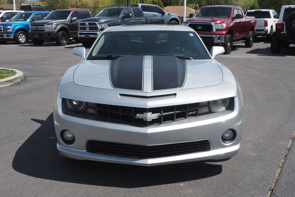 Used 2011 Chevrolet Camaro SS image 2