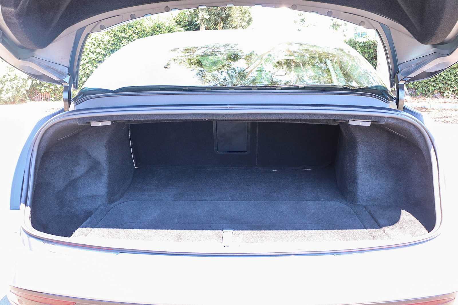 Used 2025 Lucid Air Pure RWD image 25