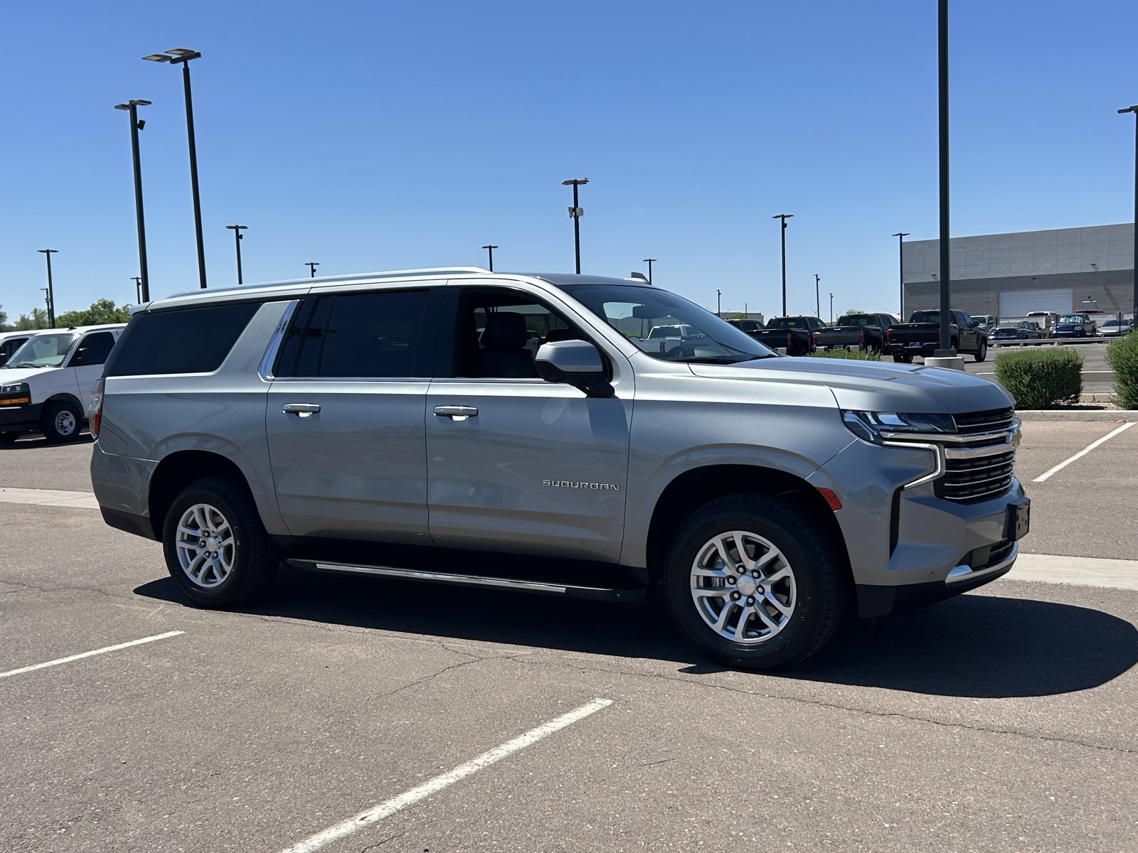Certified 2024 Chevrolet Suburban LT image 7