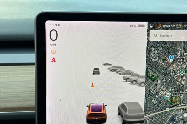 Used 2021 Tesla Model Y Long Range image 24