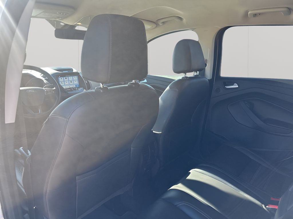 Used 2017 Ford Escape Titanium image 17
