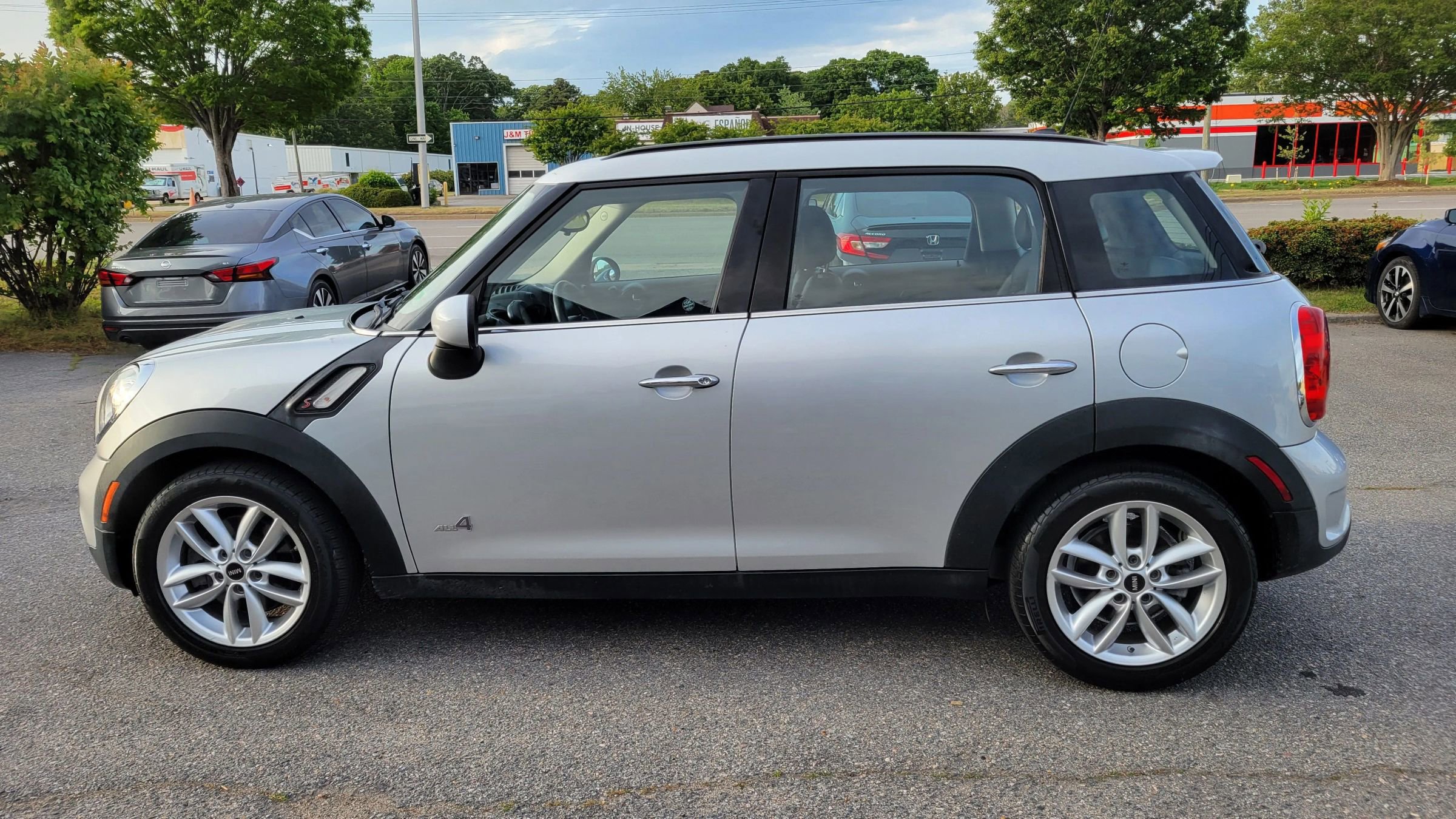 Used 2014 MINI Cooper Countryman S AWD/4WD image 2