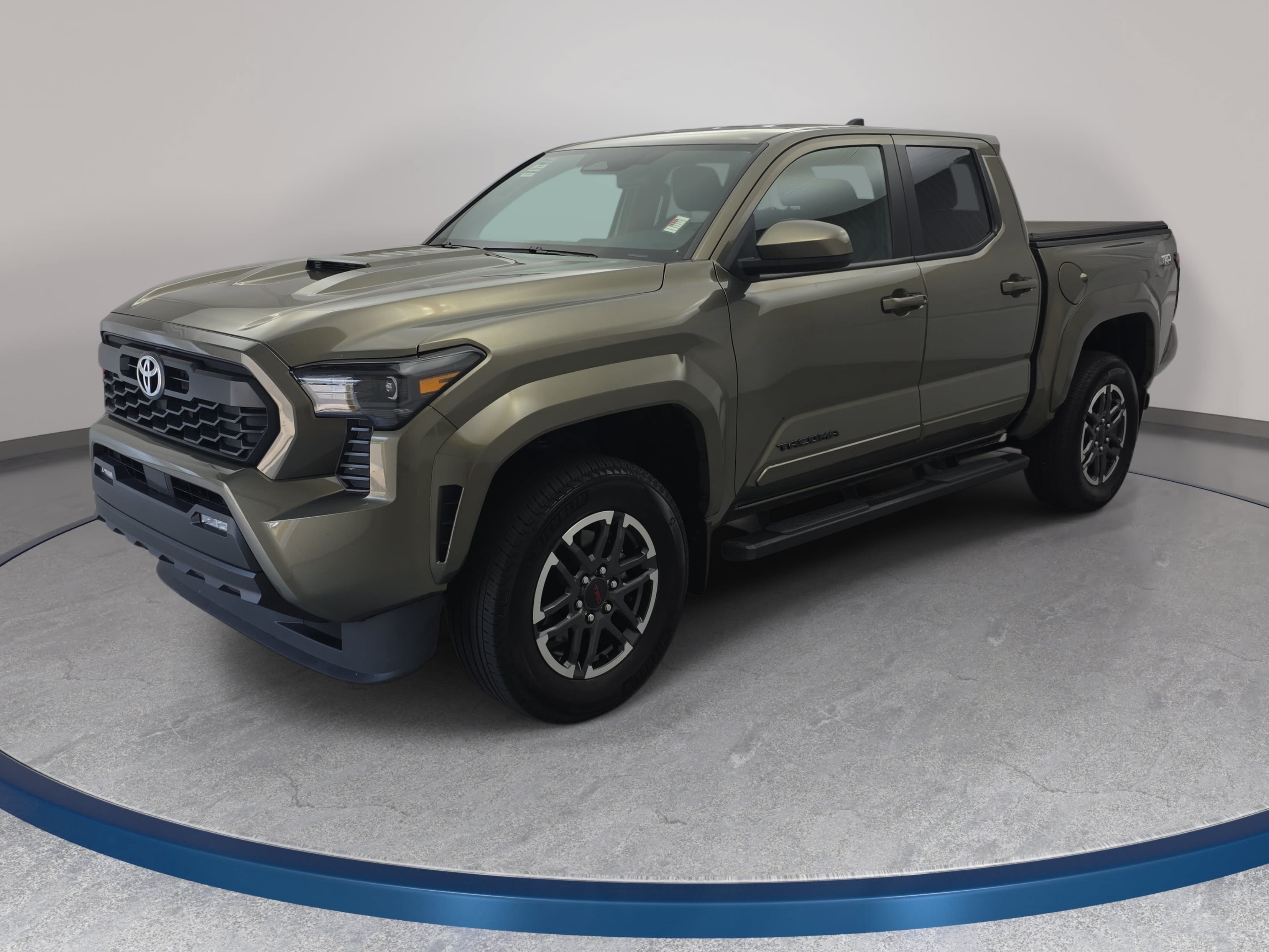 Used 2024 Toyota Tacoma TRD Sport AWD/4WD video 1