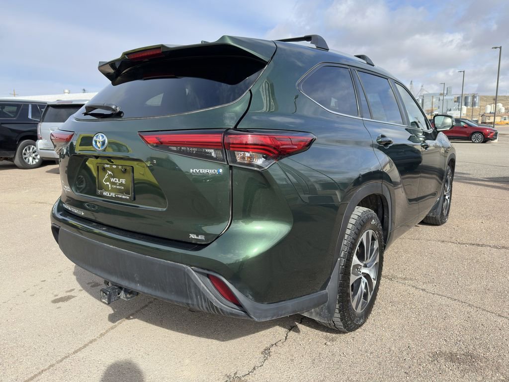 Used 2023 Toyota Highlander XLE image 19