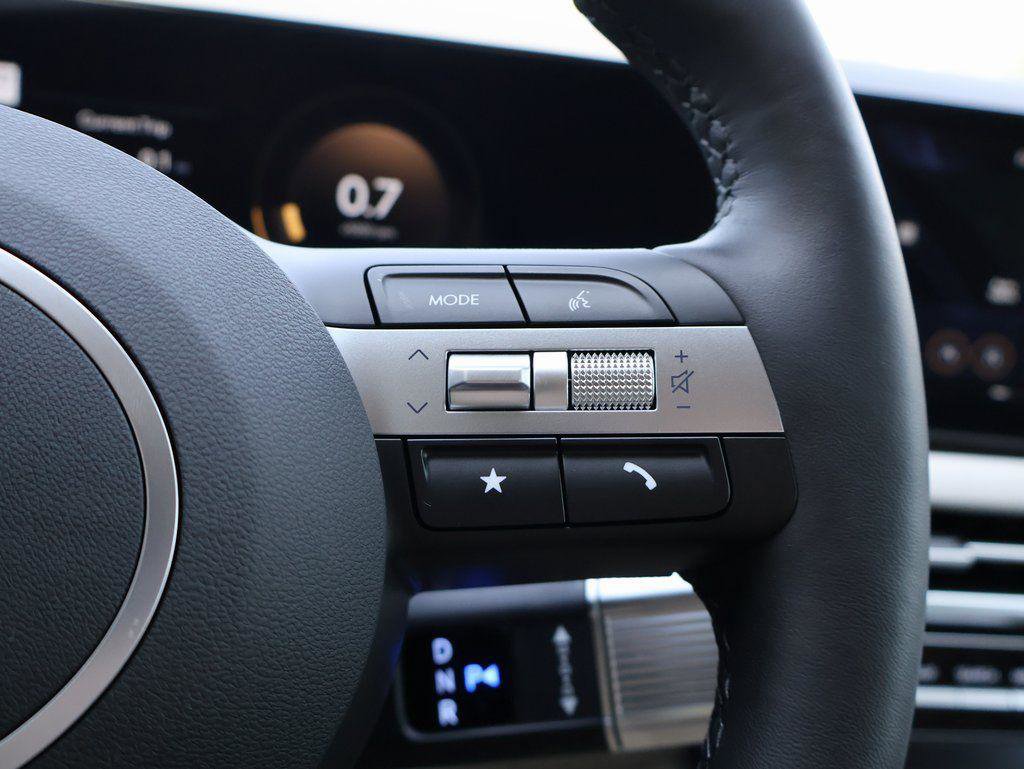 New 2026 Hyundai Tucson Limited image 30