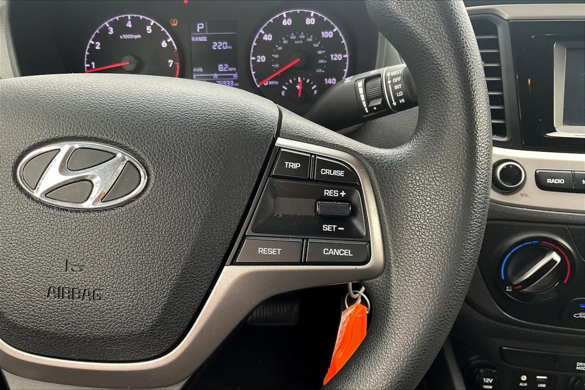 Used 2021 Hyundai Accent SE image 19