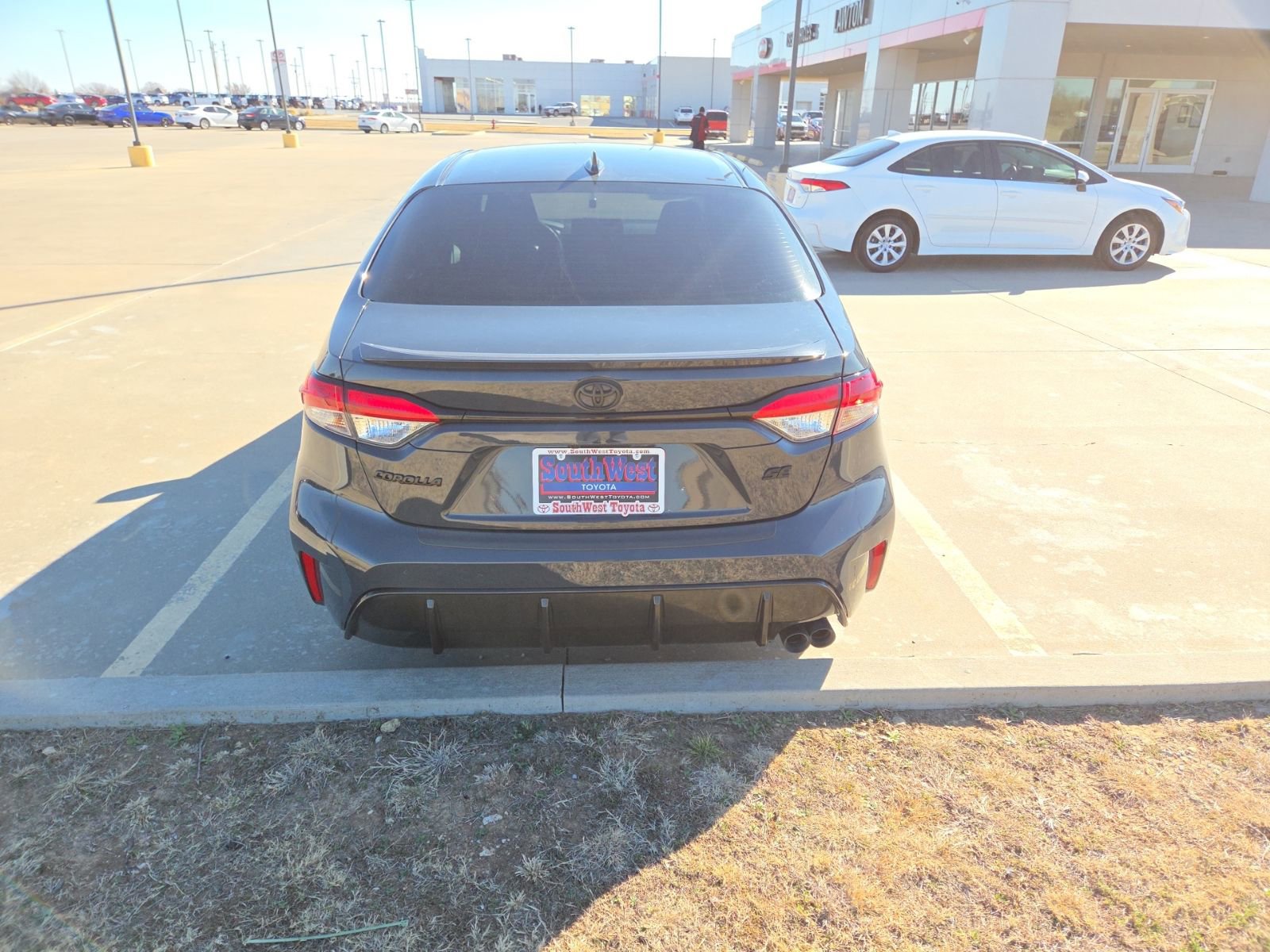 Used 2024 Toyota Corolla SE image 6