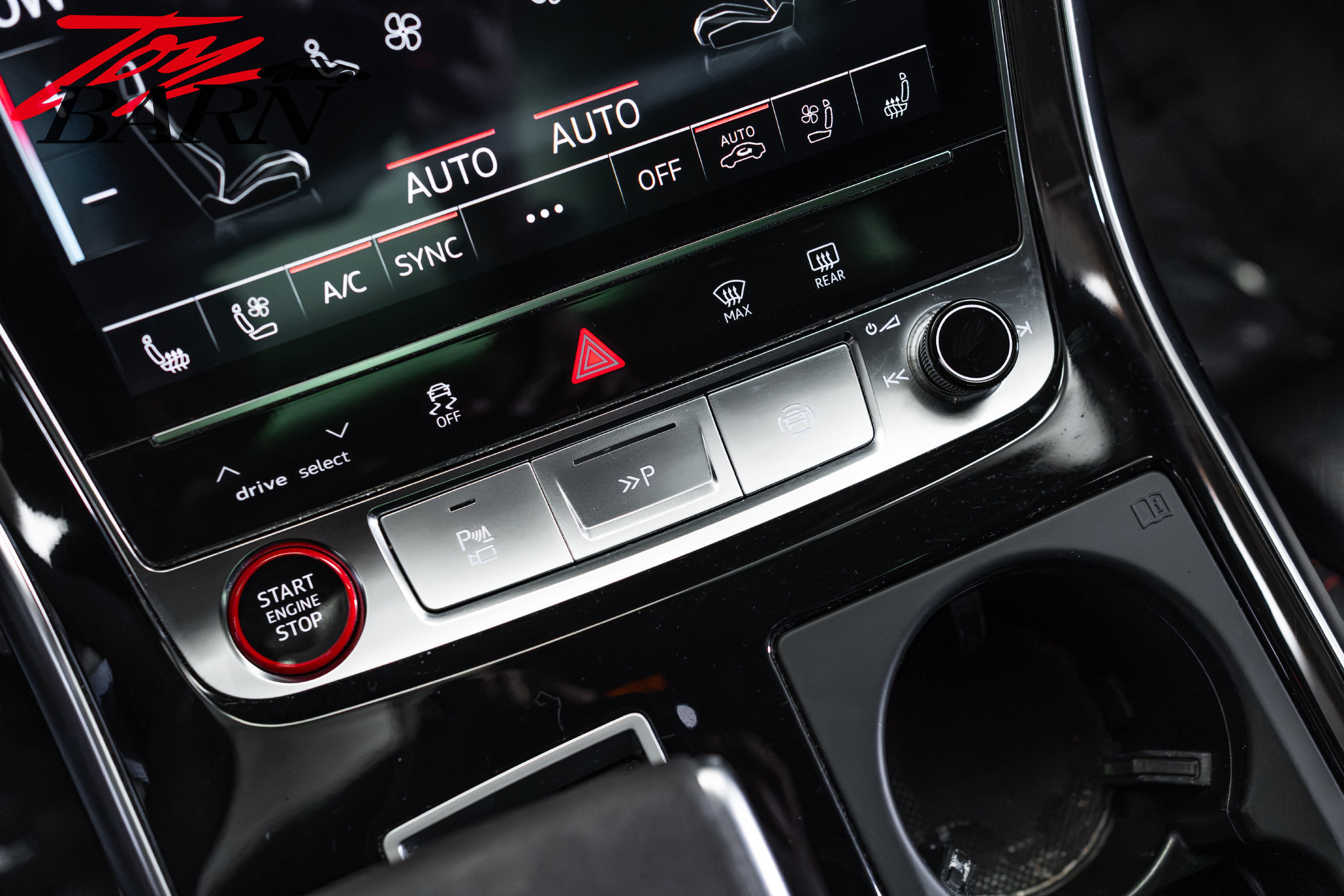 Used 2024 Audi RS Q8 AWD/4WD image 43