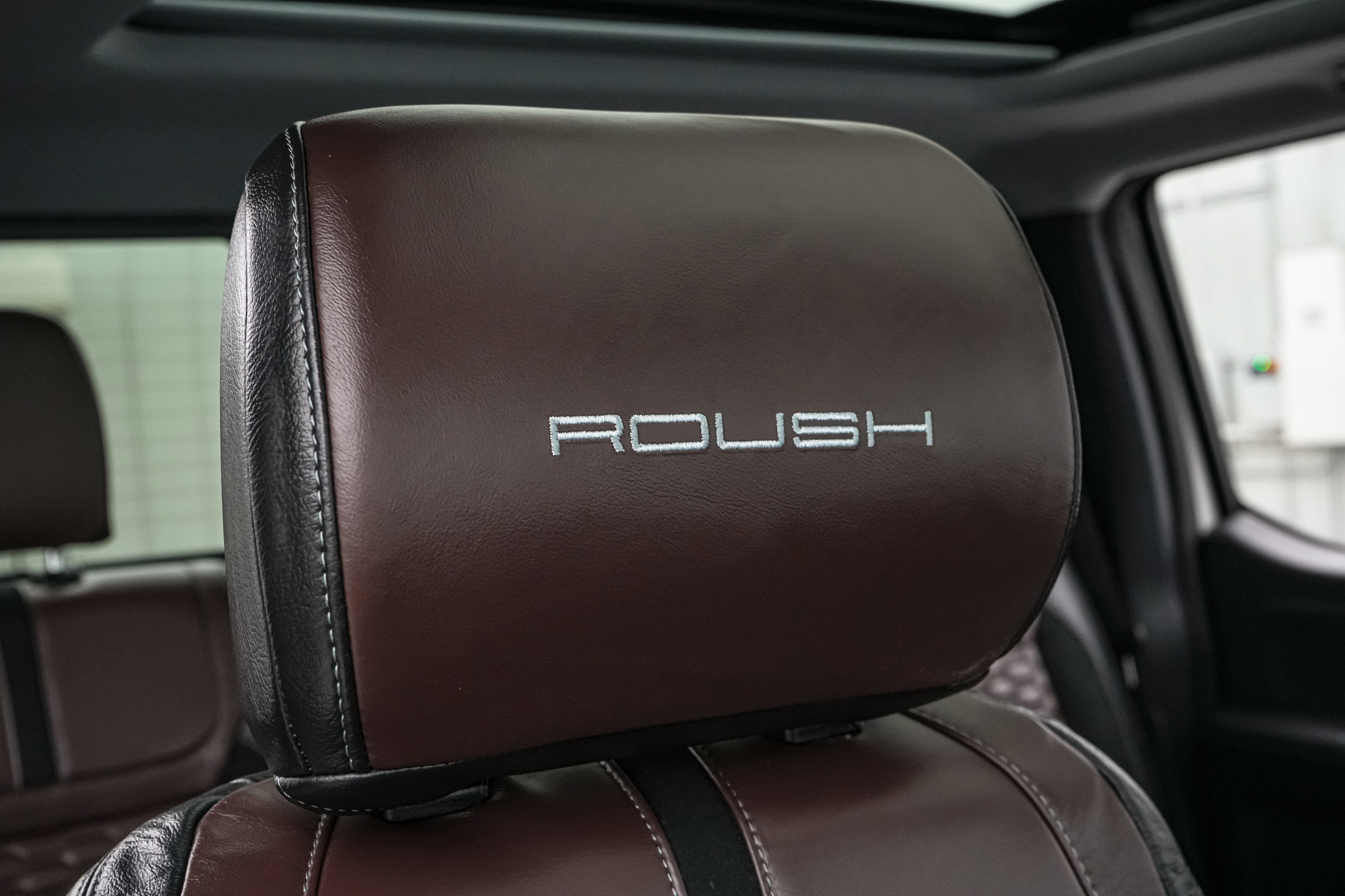 New 2026 Ford F250 Lariat w/ Black Appearance Package image 40