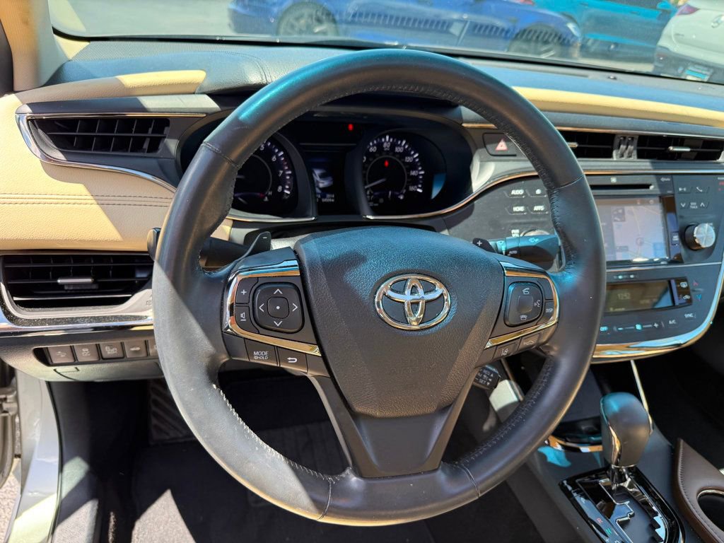 Used 2016 Toyota Avalon Limited w/ Toyota Safety Sense Package FWD image 10