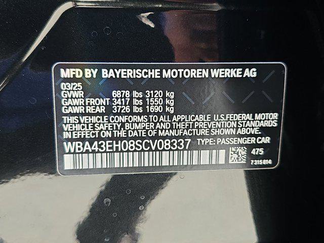 New 2025 BMW 750e xDrive image 39