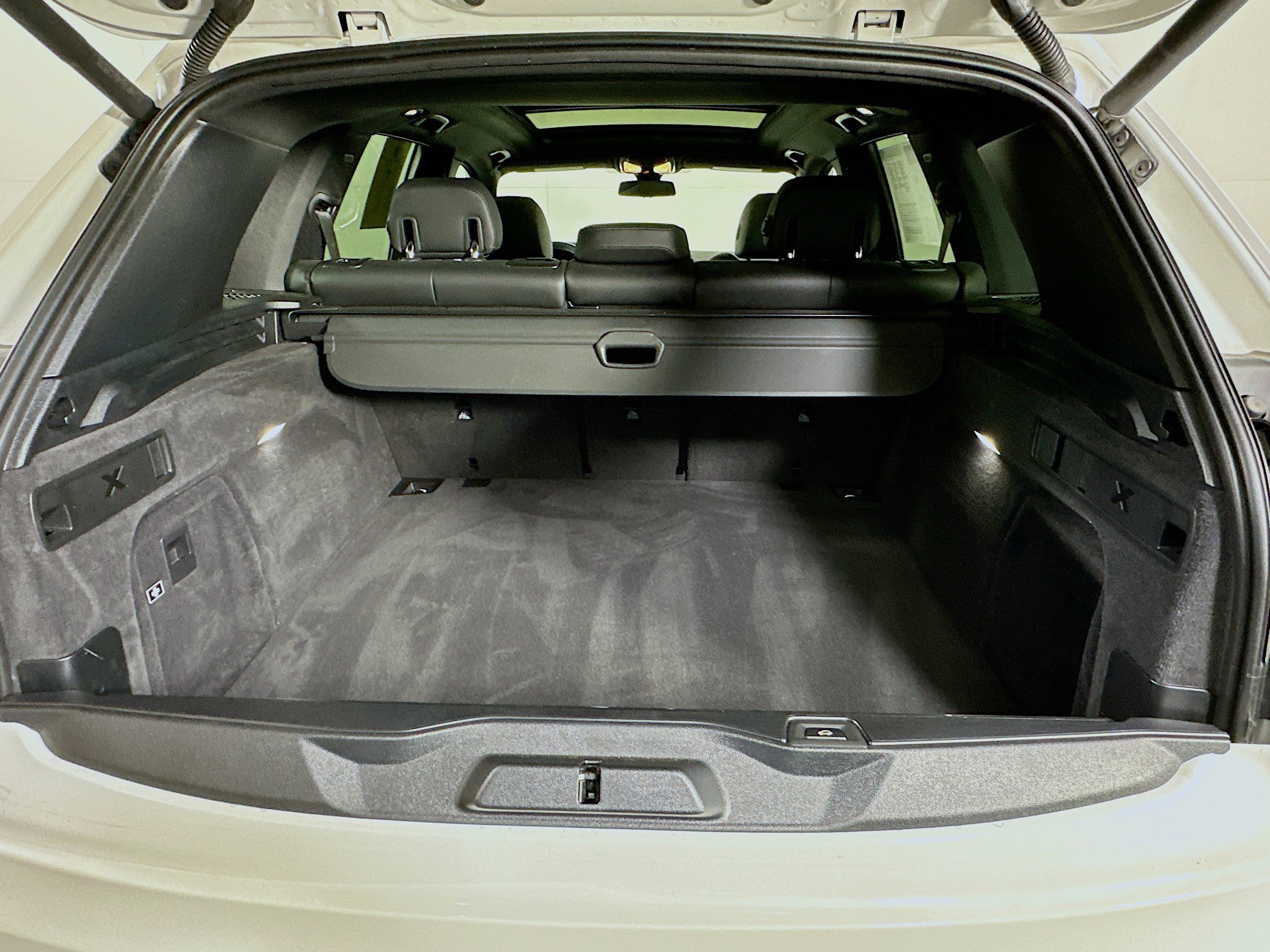 Used 2023 BMW X5 sDrive40i w/ Parking Assistance Package image 30