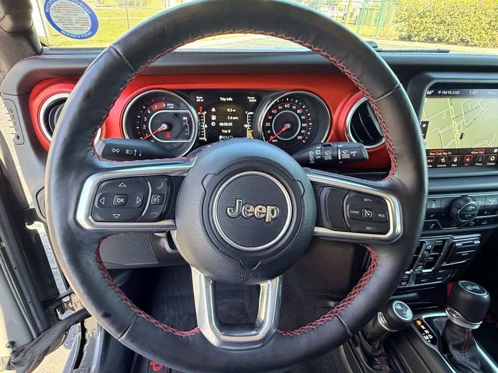 Used 2021 Jeep Wrangler Unlimited Rubicon image 32