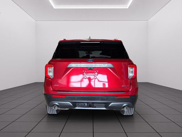 Used 2023 Ford Explorer XLT w/ Equipment Group 202A image 5