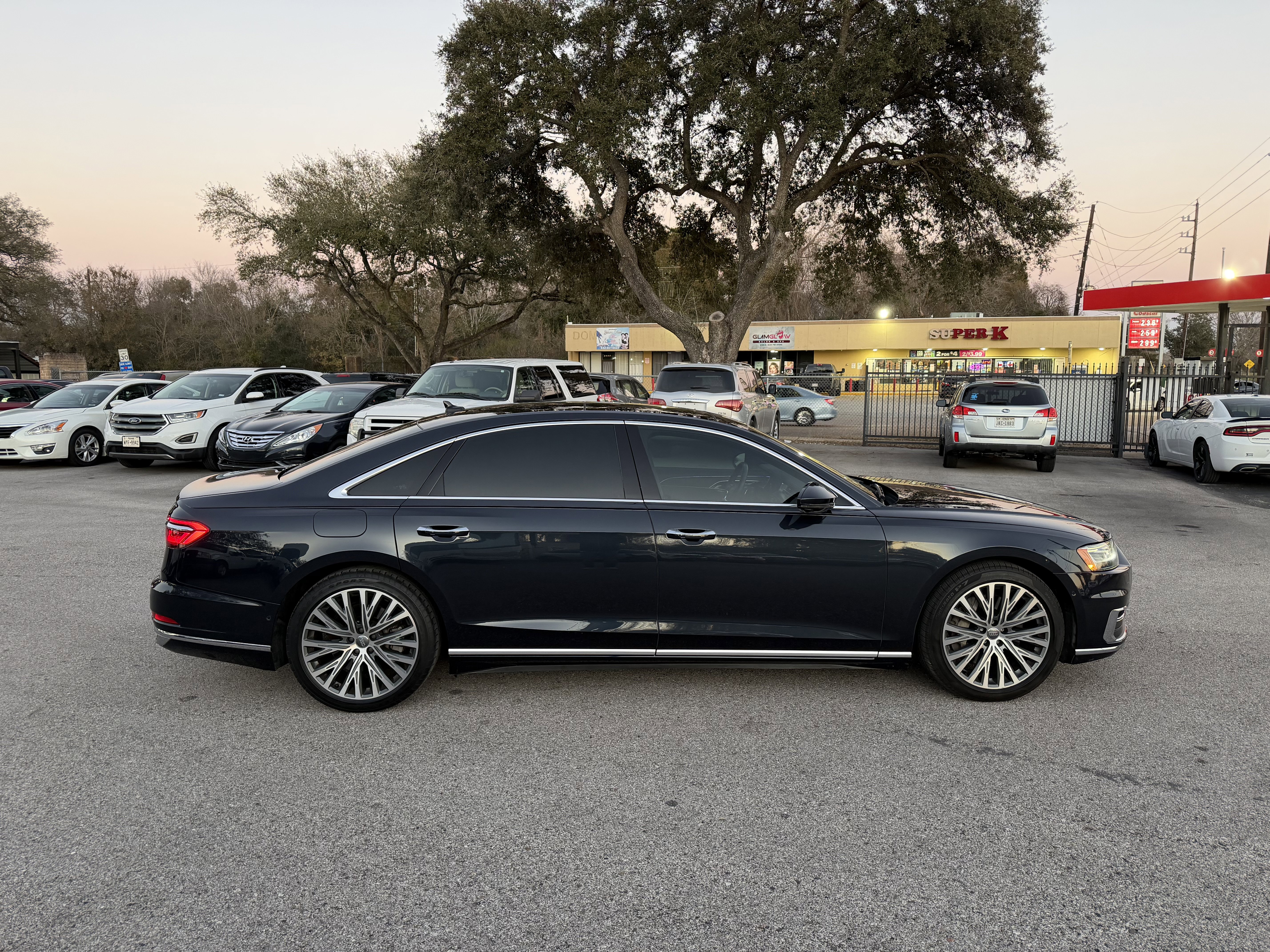 Used 2019 Audi A8 L 3.0T w/ Luxury Package image 7