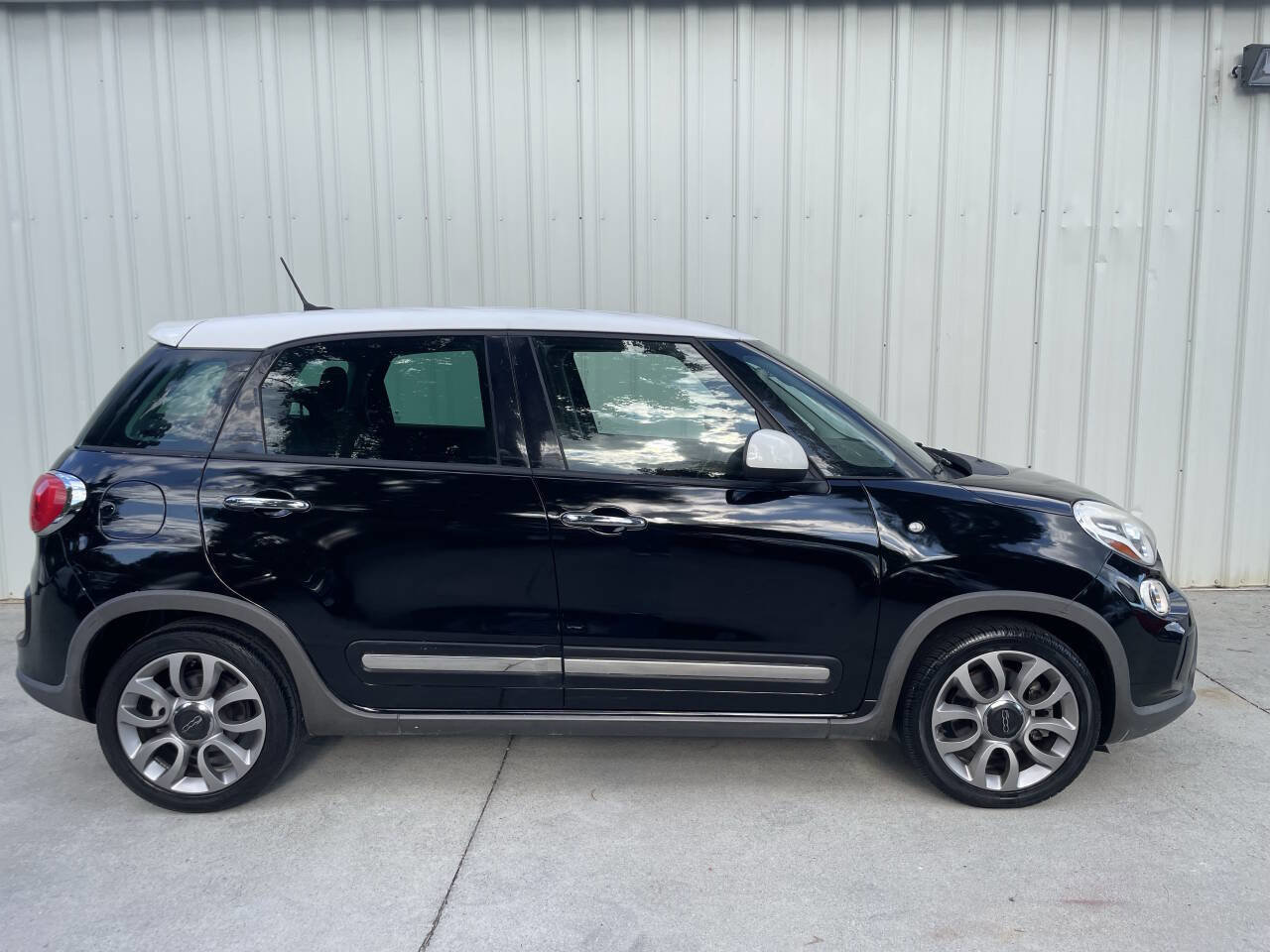 Used 2015 FIAT 500L Trekking image 2