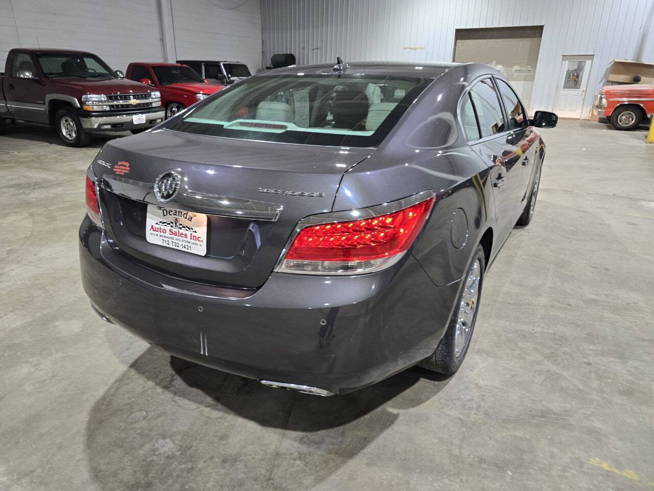 Used 2013 Buick LaCrosse Premium FWD image 10
