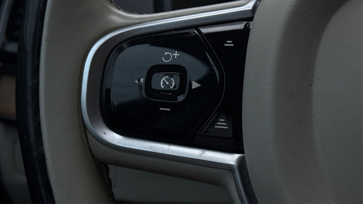 Used 2020 Volvo XC90 T6 Inscription w/ Protection Package Premier image 34