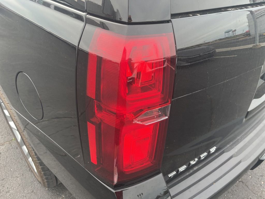 Used 2018 Chevrolet Tahoe LT w/ Luxury Package AWD/4WD image 21