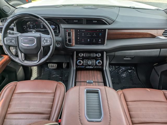 Used 2023 GMC Yukon XL Denali Ultimate AWD/4WD image 17
