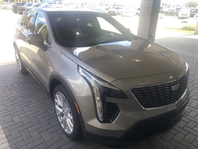 Used 2022 Cadillac XT4 Luxury w/ Cold Weather Package