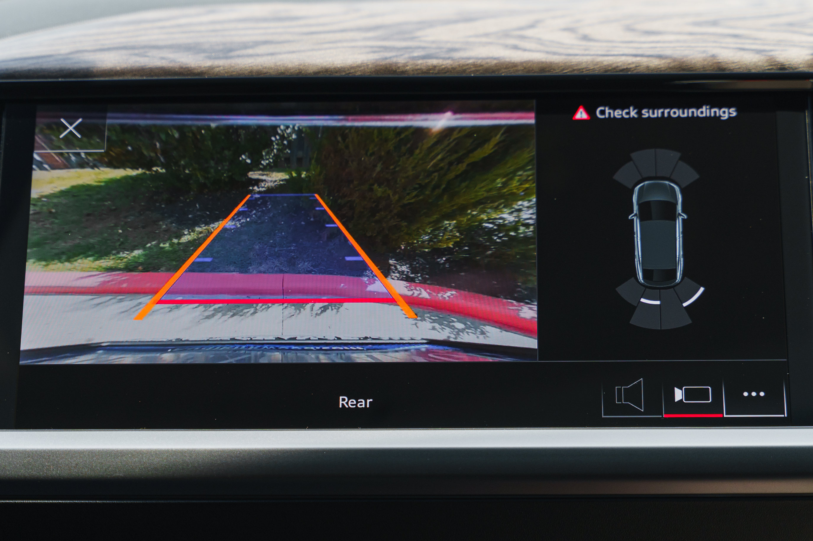 Certified 2023 Audi Q4 e-tron Premium AWD/4WD image 12