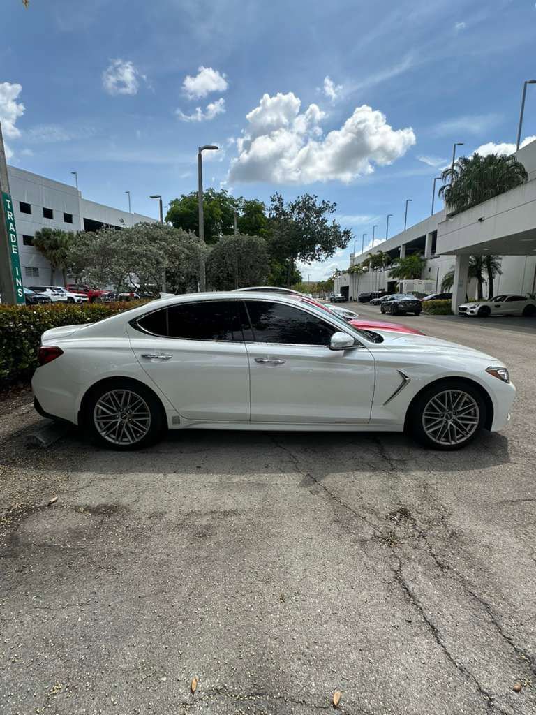 Used 2020 Genesis G70 2.0T RWD image 9