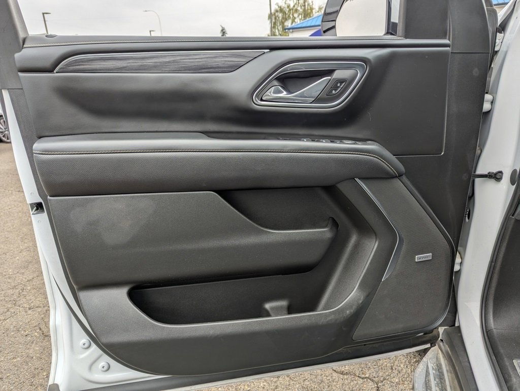 Used 2023 GMC Yukon SLT image 10